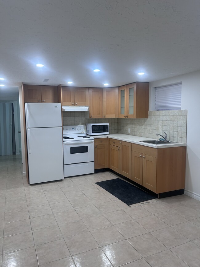 property at 41 Cartwright Av