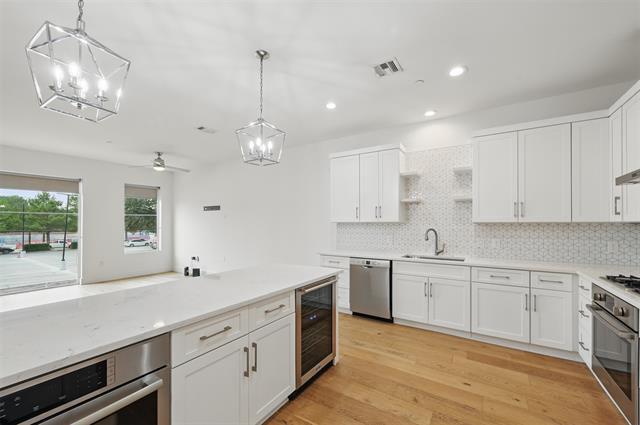 property at 2222 Moser Ave