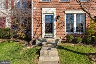 7943 Brightmeadow Ct in Ellicott City, MD - Building Photo - Building Photo