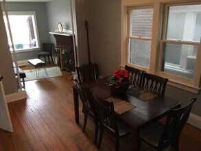 88 Chatham Av in Toronto, ON - Building Photo - Building Photo