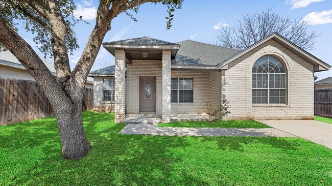 property at 3411 Avoca Dr