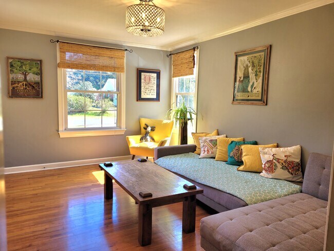 1675 Edinburgh Ave in Baton Rouge, LA - Building Photo - Building Photo