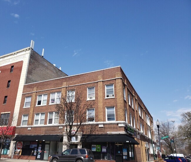 property at 3232 W Lawrence Ave