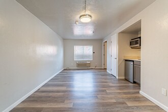 700 N. 7th Ave. in Tucson, AZ - Building Photo - Interior Photo