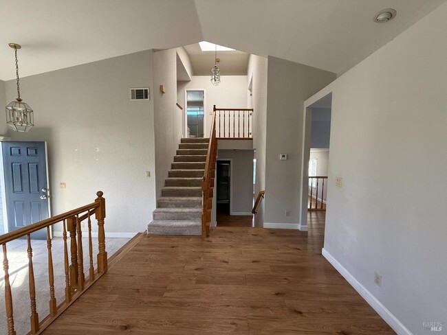 861 Sonnet Dr in Vacaville, CA - Building Photo - Building Photo