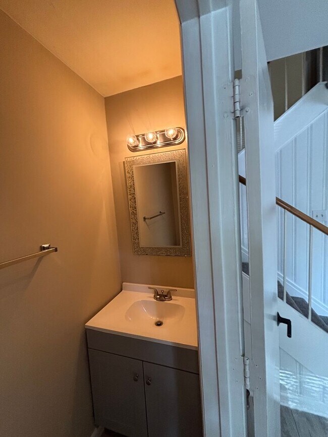 5265 Windy Hill Dr in Raleigh, NC - Building Photo - Building Photo