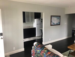 34 W Front St, Unit 102 Cass Suite B in Monroe, MI - Building Photo - Building Photo