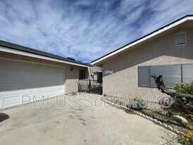 3371 Sharon Ln in Bullhead City, AZ - Building Photo
