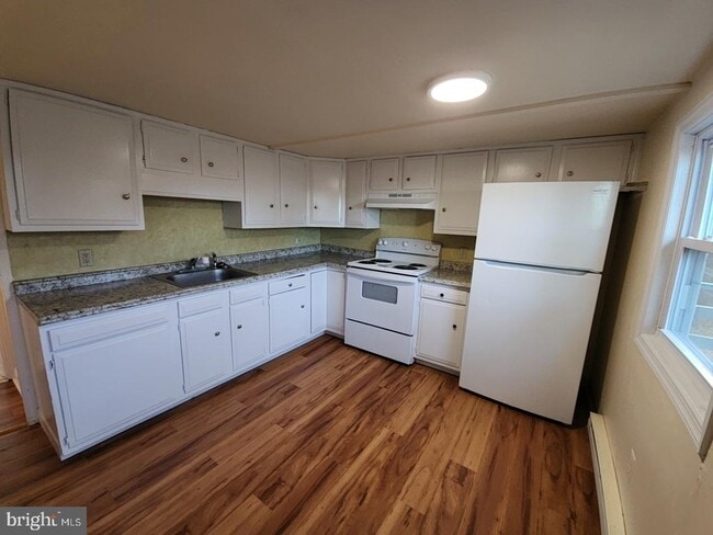 228 Crawford Ave in Conshohocken, PA - Building Photo - Building Photo