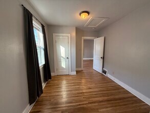 1013 11th Ave SW in Austin, MN - Building Photo - Building Photo