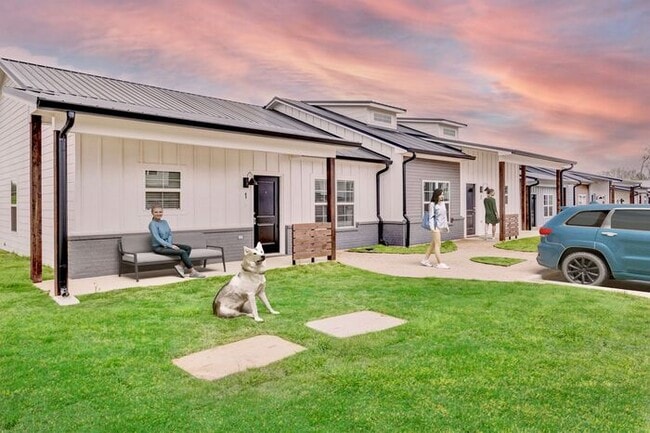 property at 625 Papillon Rd