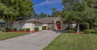 1604 Brighton Bluff Ct in Orange Park, FL - Building Photo