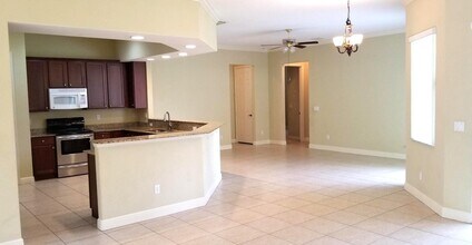 414 SW Cherryhill Rd in Port St. Lucie, FL - Building Photo - Building Photo
