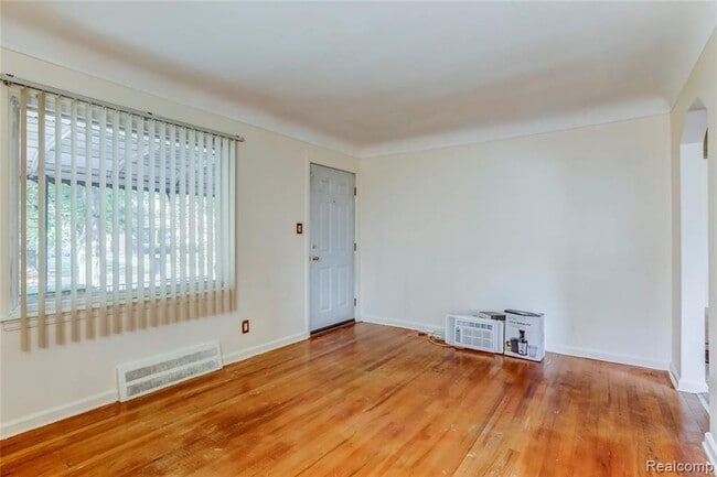 12034 Chatham in Detroit, MI - Foto de edificio - Building Photo