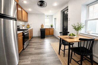 24 McDonald St in Saugerties, NY - Building Photo - Building Photo