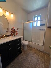 219 Clarence St in Richmond, CA - Building Photo - Building Photo