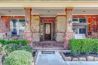 5010 Shale Grove Ct in Richmond, TX - Building Photo - Building Photo