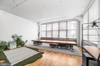 314-22 N 12th St in Philadelphia, PA - Building Photo - Building Photo