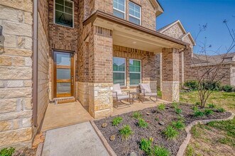 21450 Petherton Dr in Tomball, TX - Building Photo - Building Photo