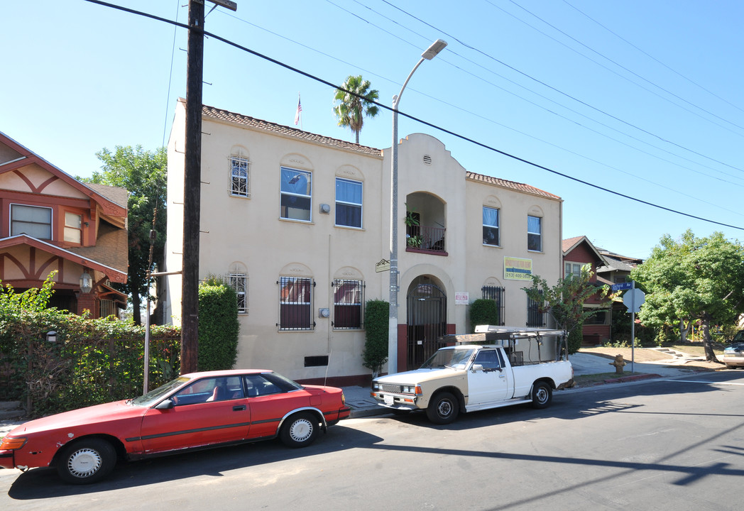 Cambridge Arms Apartments in Los Angeles, CA - Building Photo