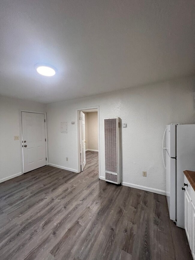 33 Washington St in Bay Point, CA - Building Photo - Building Photo