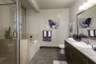 236 Westlake Park Blvd in Houston, TX - Building Photo - Building Photo