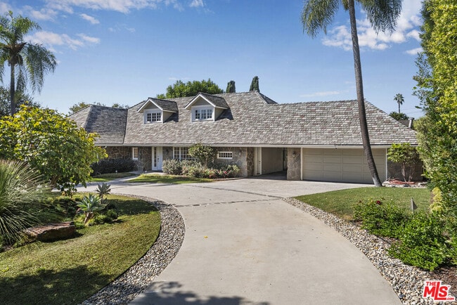 717 Alta Dr in Beverly Hills, CA - Building Photo - Building Photo