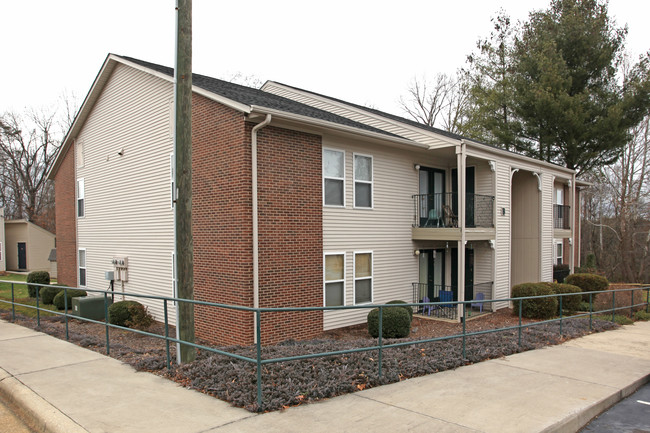 Valdese Village Apartments in Valdese, NC - Foto de edificio - Building Photo