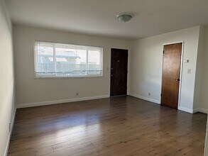 1733 Noranda Dr, Unit Four in Sunnyvale, CA - Building Photo - Building Photo