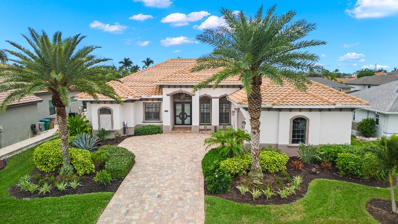 2546 SW 38th St in Cape Coral, FL - Building Photo