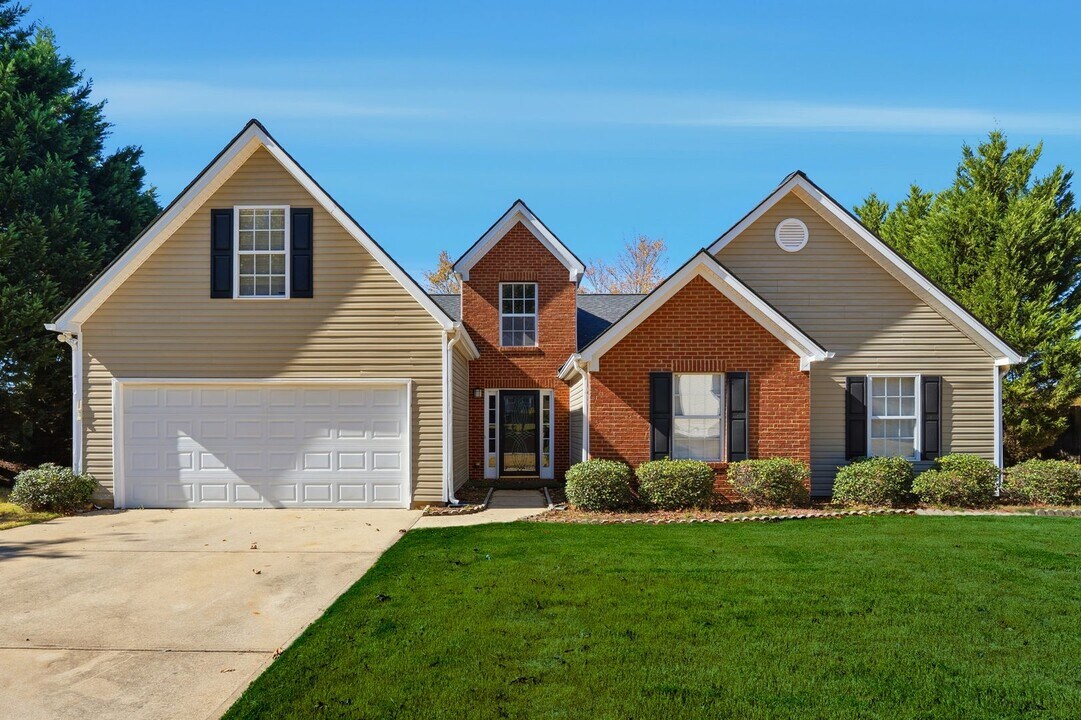 1034 Brighton Cove Trail in Lawrenceville, GA - Building Photo