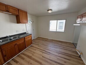 27843 O'Neil St in Roseville, MI - Building Photo - Building Photo