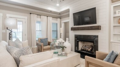 14872 Demarie Ln in Athens, AL - Foto de edificio - Building Photo