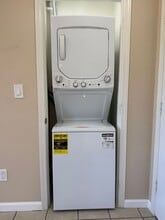 588 Millar Ave in El Cajon, CA - Building Photo - Building Photo