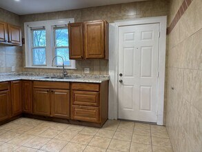 1503 State St in New Haven, CT - Building Photo - Building Photo