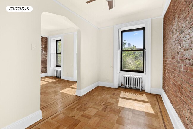 95 Clinton Ave in Brooklyn, NY - Building Photo - Building Photo