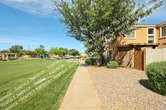 2665 E Bart St in Gilbert, AZ - Foto de edificio - Building Photo