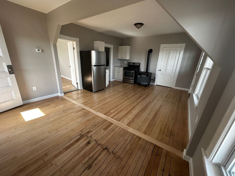 465 Rimmon St in Manchester, NH - Building Photo