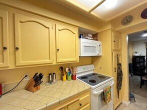 2801 Johnson Ave in San Luis Obispo, CA - Building Photo - Building Photo