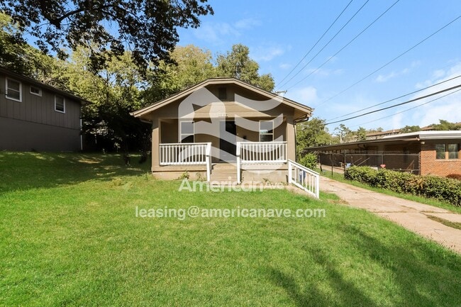 1022 E 83rd Terrace in Kansas City, MO - Foto de edificio - Building Photo