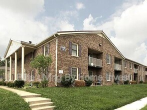 1590 Martha Ct in Lexington, KY - Building Photo - Building Photo
