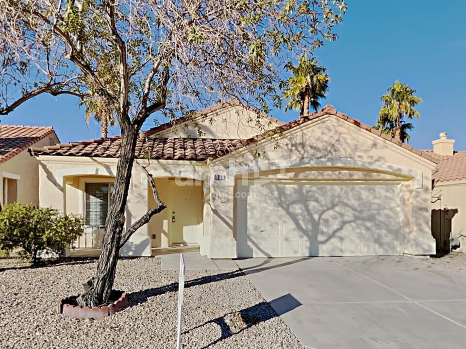 138 Windy Creek Ave in Las Vegas, NV - Building Photo