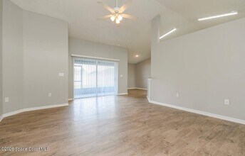 871 Degroodt Rd SW in Palm Bay, FL - Building Photo - Building Photo