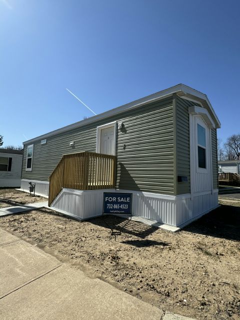 1 Robin Rd in Keansburg, NJ - Building Photo - Building Photo