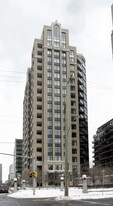 Hudson Park Phase II in Ottawa, ON - Building Photo