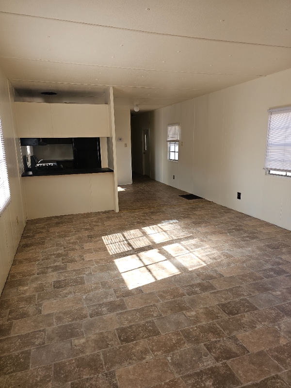 413 Miller St in White Oak, TX - Foto de edificio - Building Photo