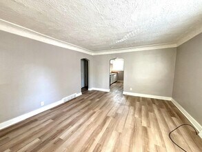 7006 Toepfer Rd in Warren, MI - Building Photo - Building Photo