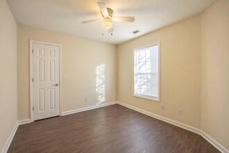 101 Lindsay Ct in Statesboro, GA - Building Photo - Building Photo