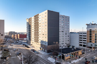 Atmosphere Lincoln in Lincoln, NE - Building Photo - Building Photo