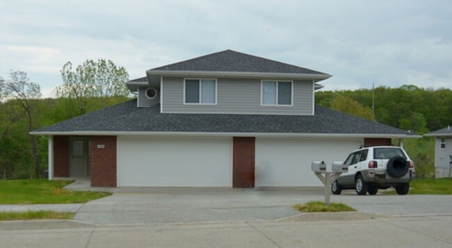 property at 1043-1045 Emily Lane